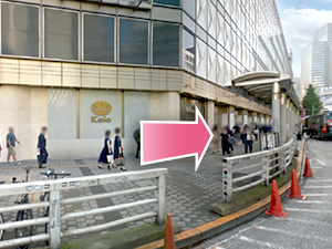 東京中央美容外科新宿西口院 丸の内線・京王線ルート02